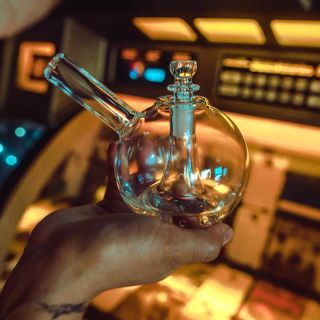 Jedinečný GRAV® Globe Bubbler nyní na Up in Smoke.cz!